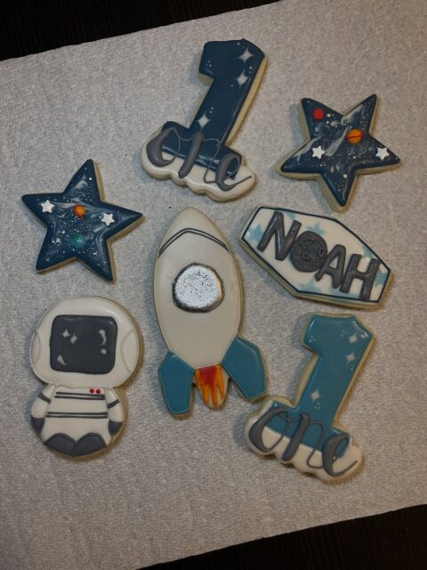 Space themed sugar cookie set. Out of this world 🤩